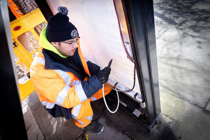 London's new LED bus-shelter lighting saving 500 tonnes of CO2