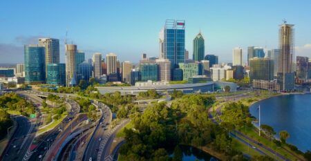 Image of traffic and buildings in Perth, Australia