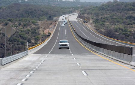 The Palmillas-Apaseo El Grande highway