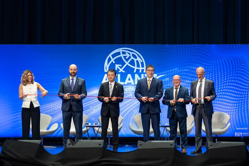 Officials cutting the ribbon at the ITS World Congress opening ceremony