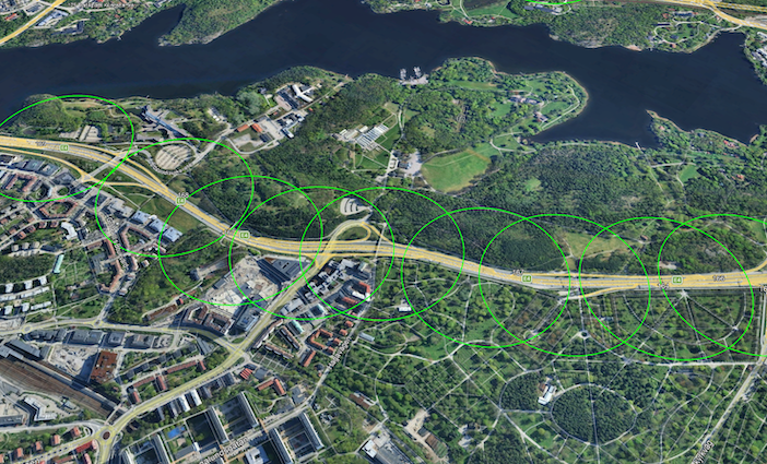 Aerial map view of a Swedish motorway showing overlapping green radar coverage rings illustrating continuous corridor detection