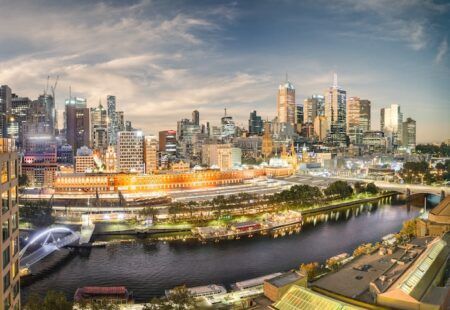 Kapsch TrafficCom wins Melbourne EastLink tolling upgrade contract The city of Melbourne at dusk featuring the iconic Flinders Street Station and the City's central business district