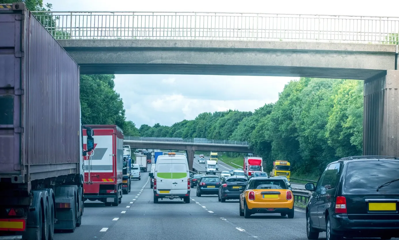 Thousands of overseas drivers swap licences for UK roads