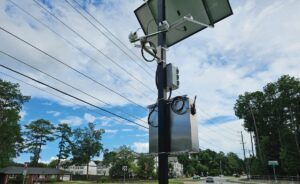 Solar-powered roadside lidar deployment with wireless 5G connectivity for intelligent traffic monitoring